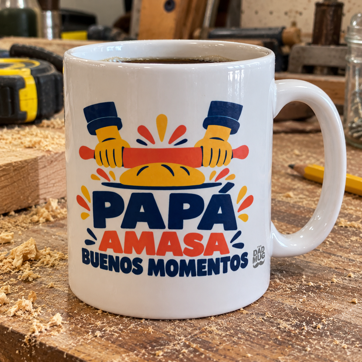 Papá amasa buenos momentos — Taza para papá panadero | Cerámica blanca 11oz